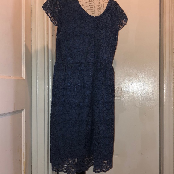 Ellos - Picture 2 of 2